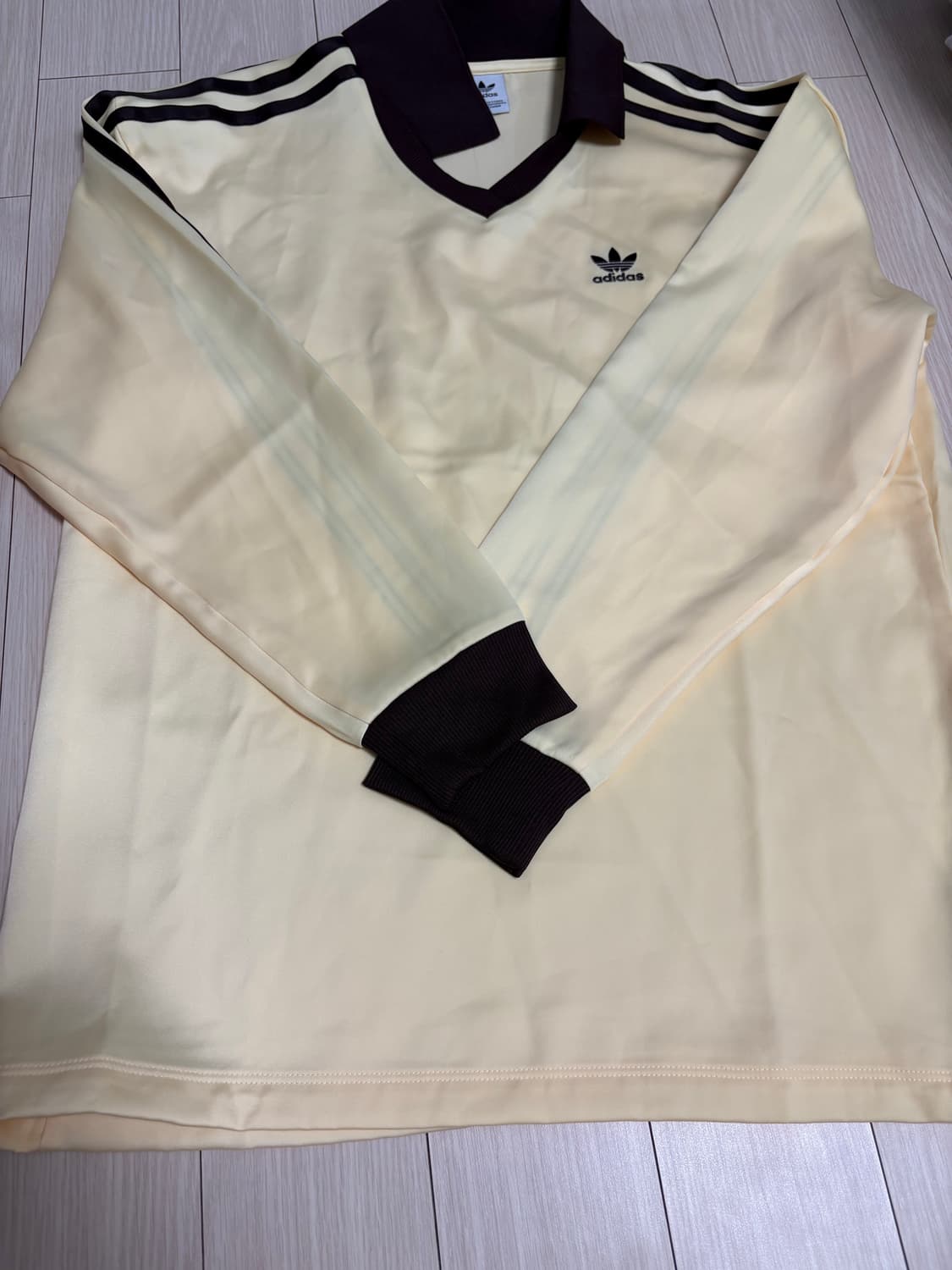 아디다스 새틴 티셔츠 옐로우 상품이미지2