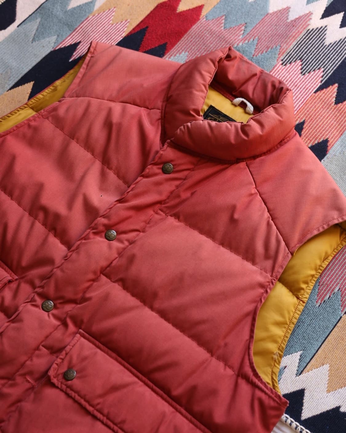 에디바우어 70s 선페이드 카라코람 다운 베스트 상품이미지3