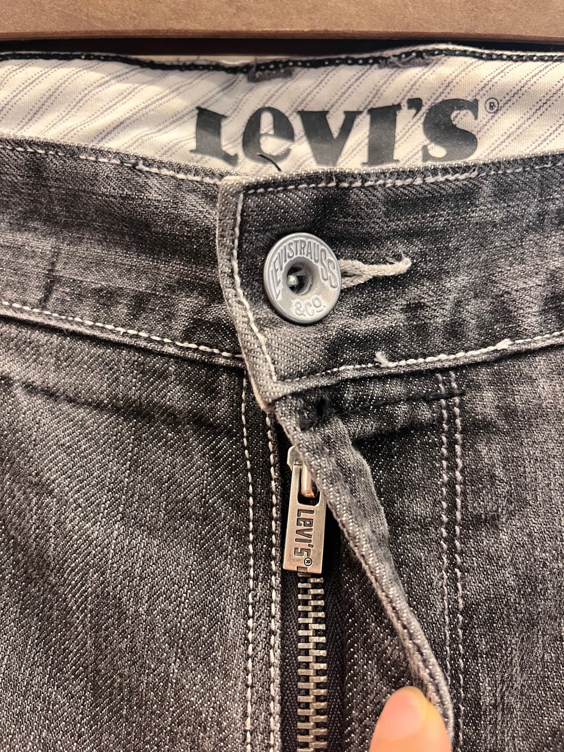 00s Levis 리바이스 흑청 데님 팬츠 (36inch) 상품이미지4