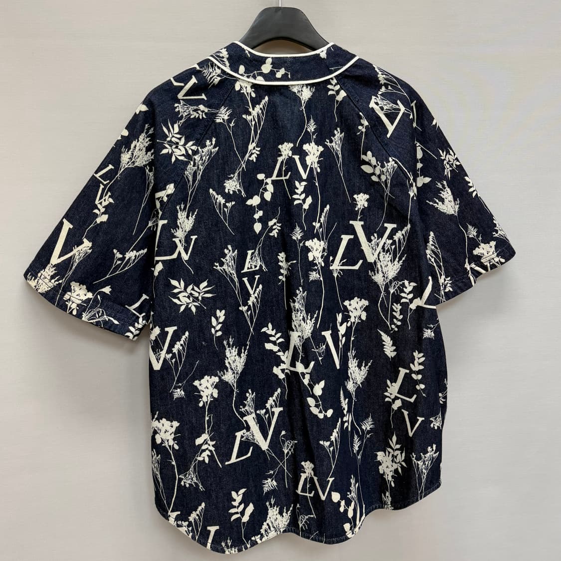 루이비통 LV 리프 데님 베이스볼 반팔셔츠 (105) 상품이미지6