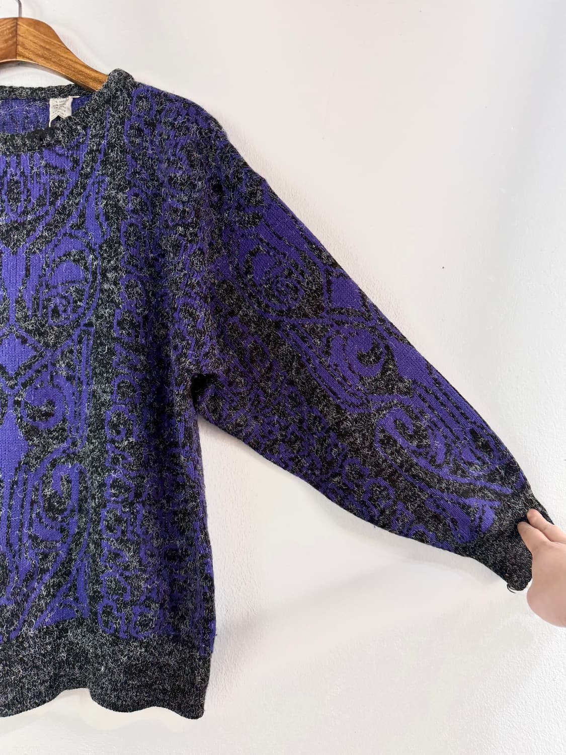 90s 이태리 빈티지 트라이벌 니트 상품이미지3