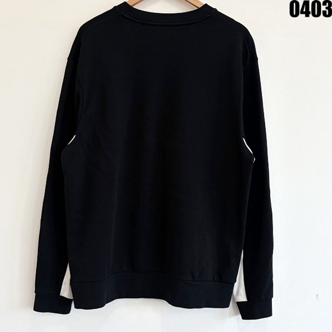 프레드페리 스포츠웨어 라인의 배색 맨투맨 스웻셔츠  상품이미지8