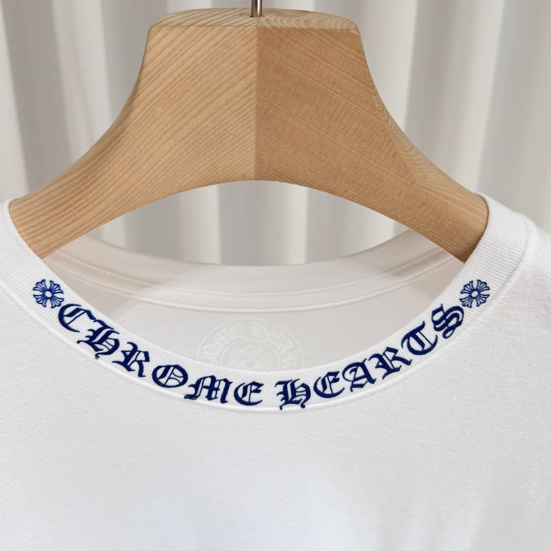 (A+/XL) / 크롬하츠 넥 스크립트 로고 반팔 티셔츠 화이트 상품이미지5