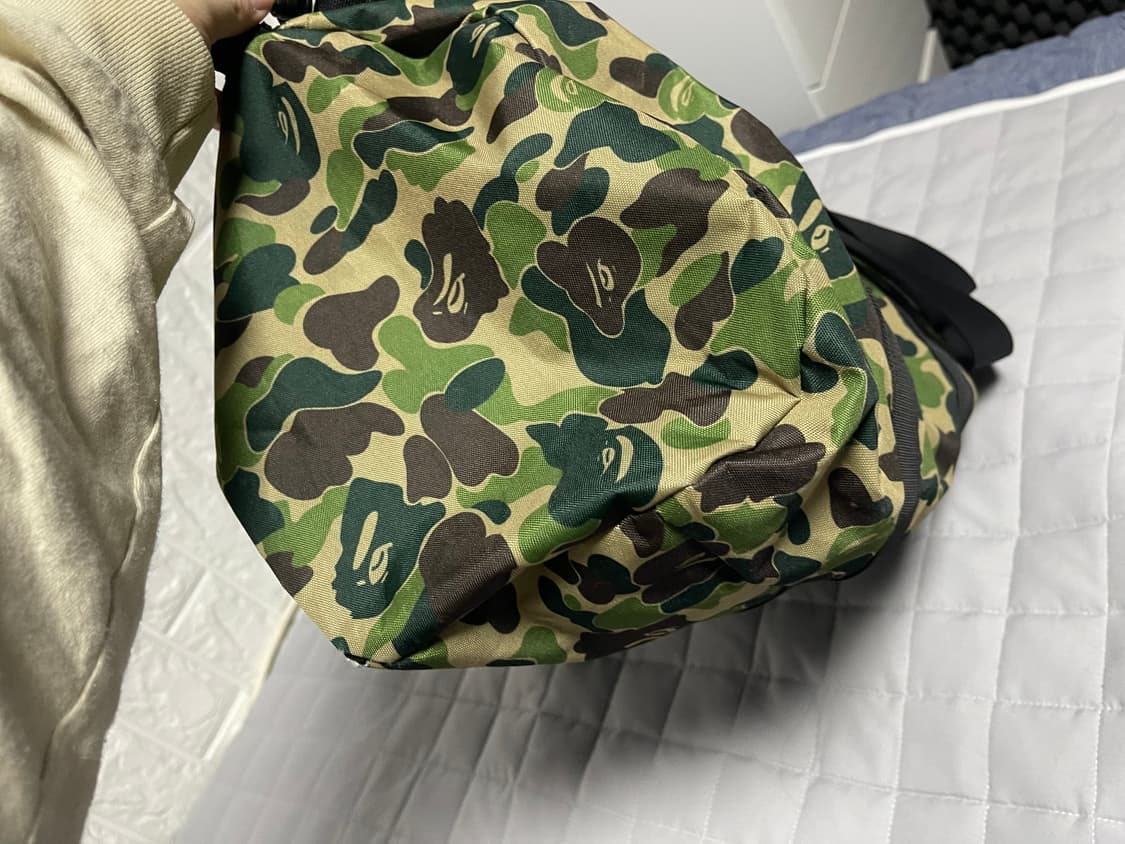 베이프 잡지부록 더플백 카모패턴 S급 상품이미지5