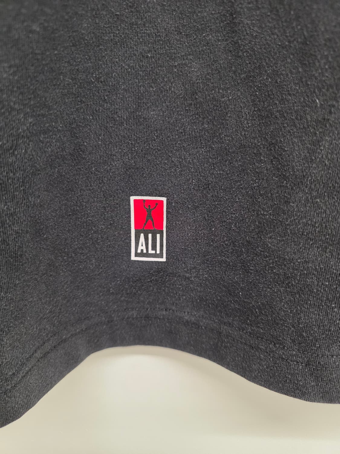 뉴에라 무하마드 알리 남성 반팔티.   
싸이즈 100 상품이미지4