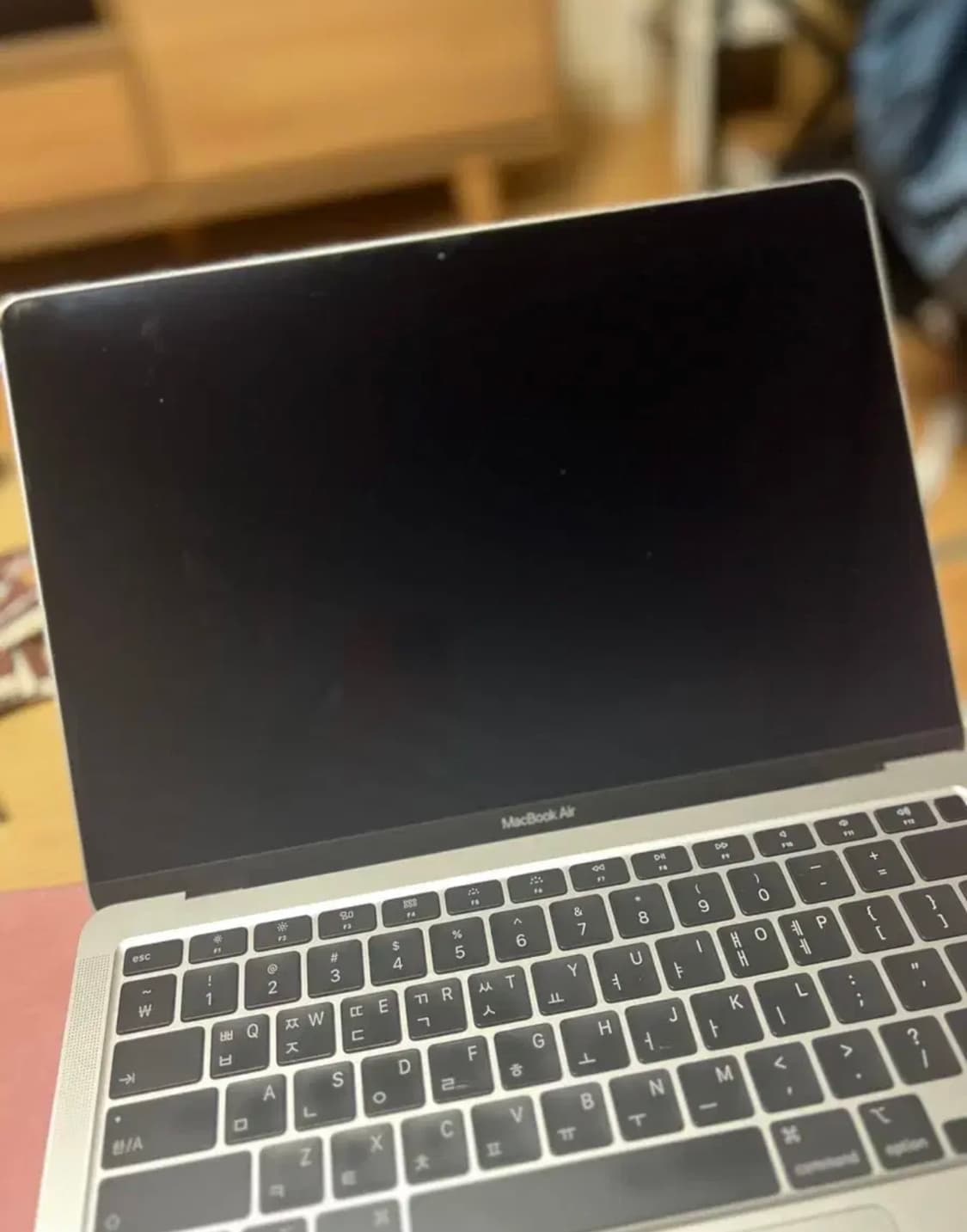 맥북에어 13인치 실버 2020년형 상품이미지5