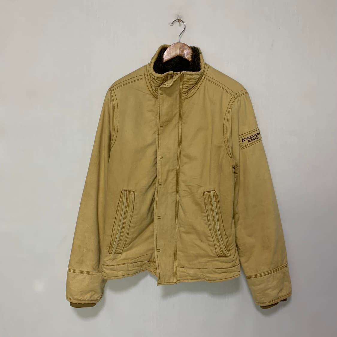 아베크롬비 베이지 y2k 퍼 안감 야상 자켓 봄버 상품이미지1