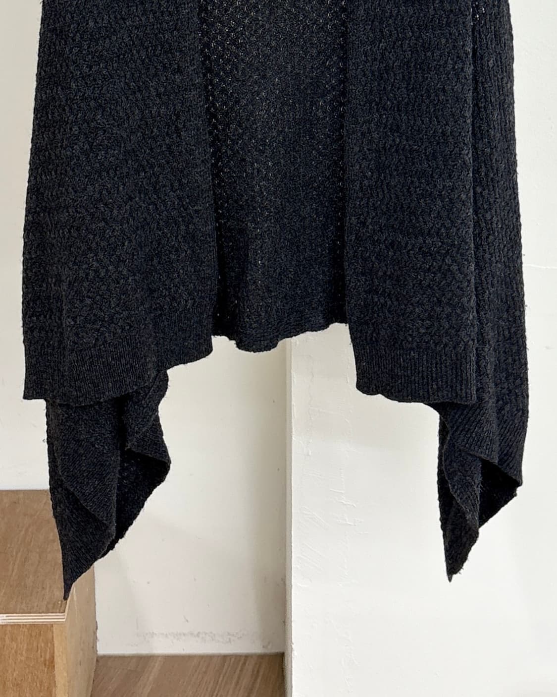 이세이 미야케 하트 차콜 울 오픈 베스트 상품이미지5