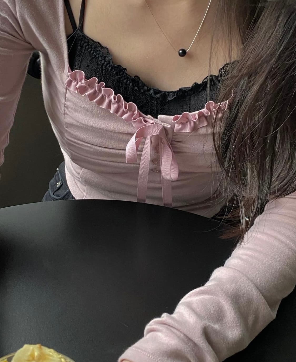 Dryrose 드라이로즈 셔링 레이스 버튼 탑 핑크, 드라이로즈 티셔츠 상품이미지3
