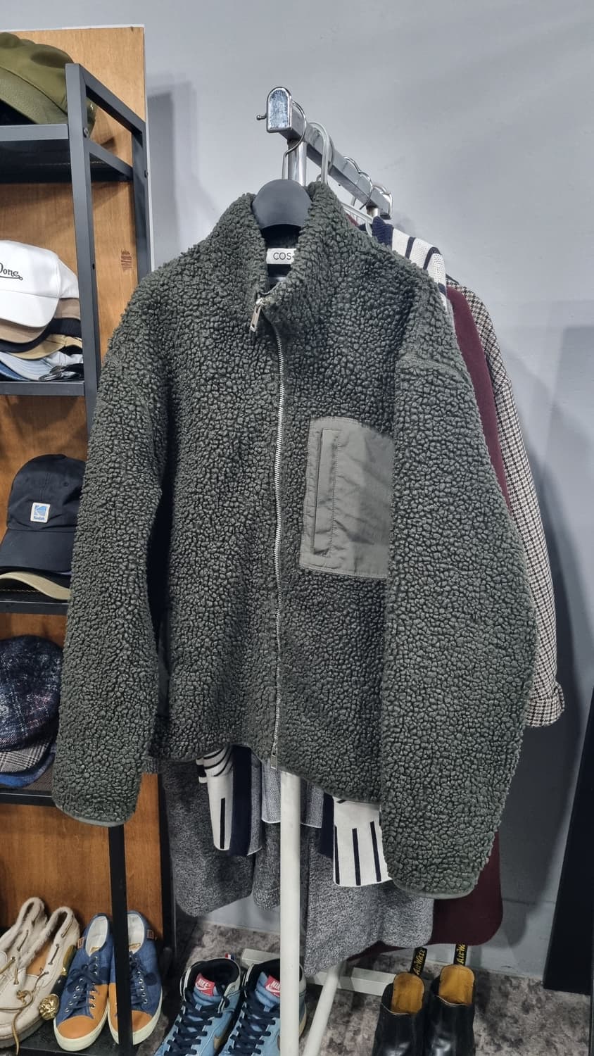 코스(cos) 105~110size 뽀그리 집업자켓 카키 상태9/10 상품이미지1