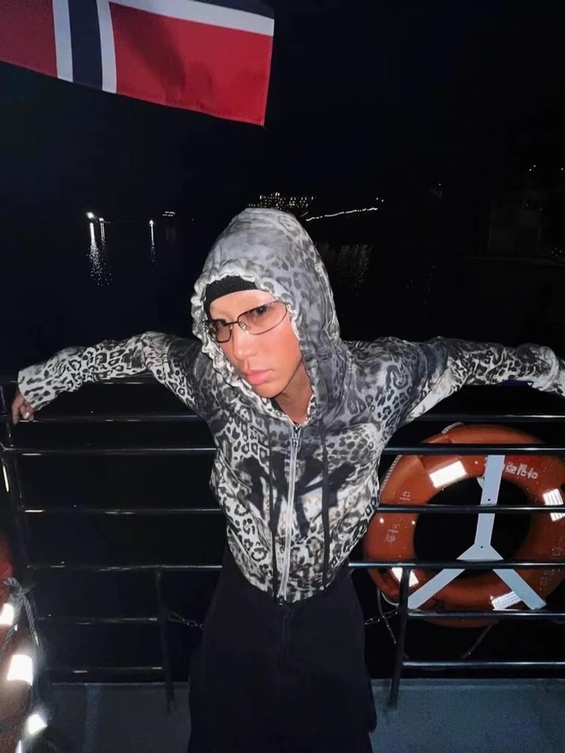 모와로라 x 수비 치타 후드집업 상품이미지6