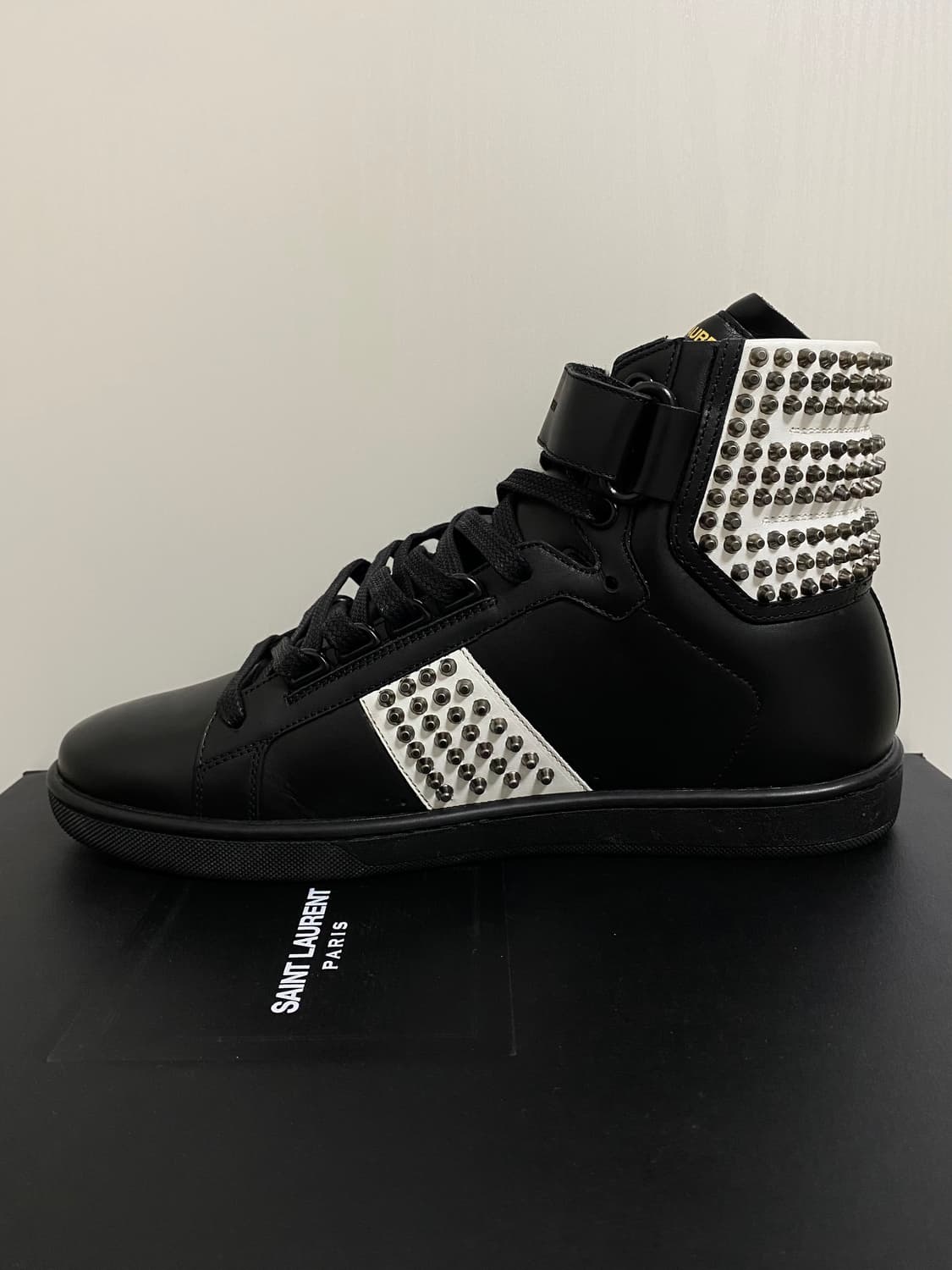 SAINT LAURENT SL/14H STUD SNEAKERS 상품이미지2