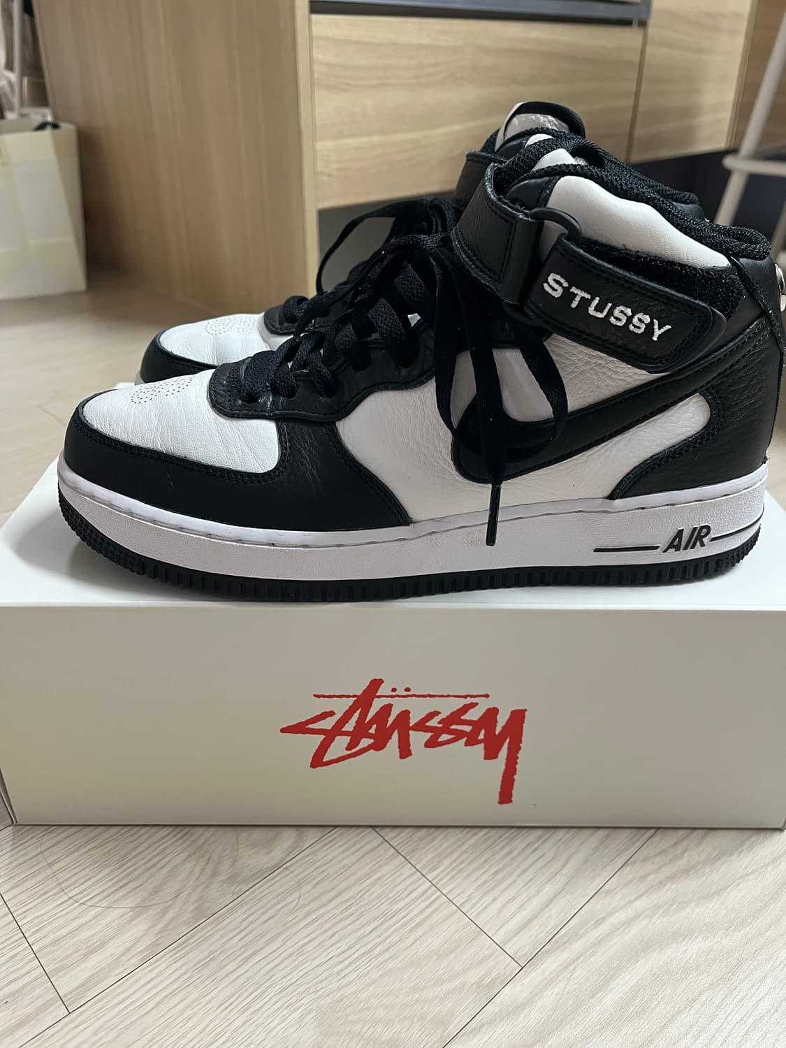 나이키 스투시 에어 포스 1 미드 SP 블랙 260mm 상품이미지4