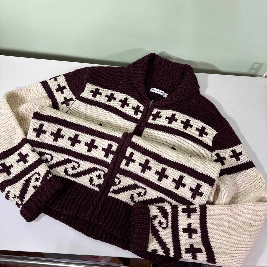 95-100 KOOLHASS 버건디 자카드 노르딕 코위찬 니트집업 상품이미지2