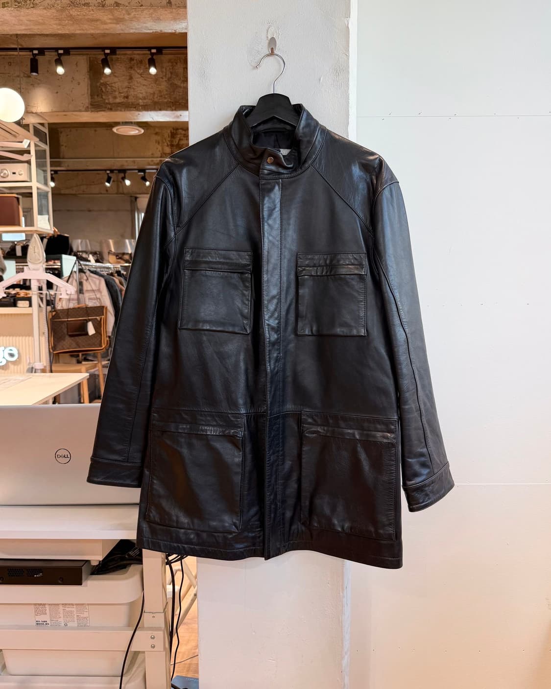 지방시 맨 블랙 카우하인드 레더 자켓  상품이미지2