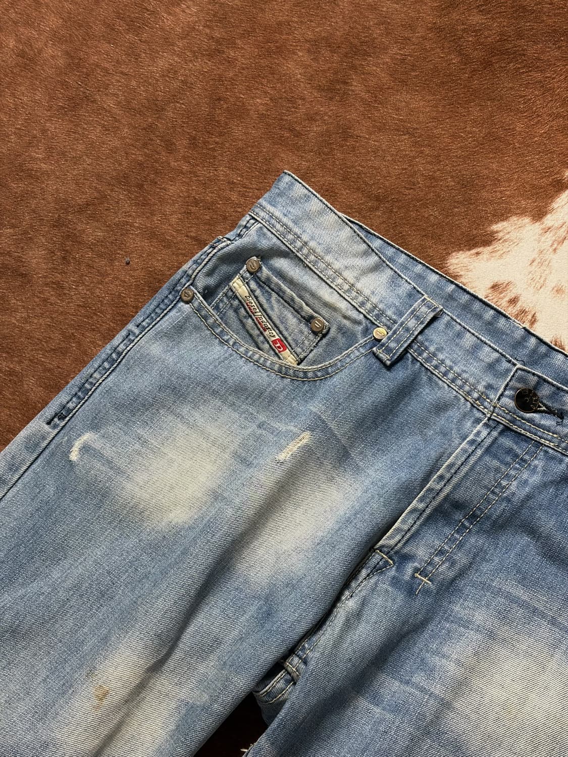 디젤 Revick 데님 팬츠 연청 상품이미지4