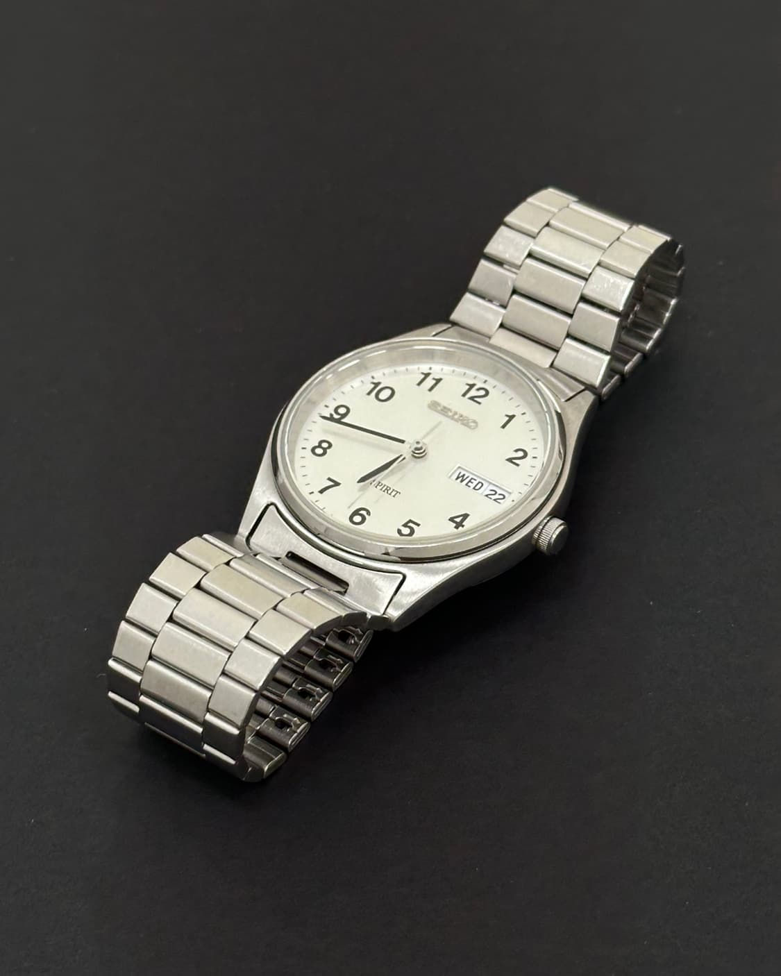 세이코 스피릿 데이데이트 라운드 쿼츠 시계 상품이미지3