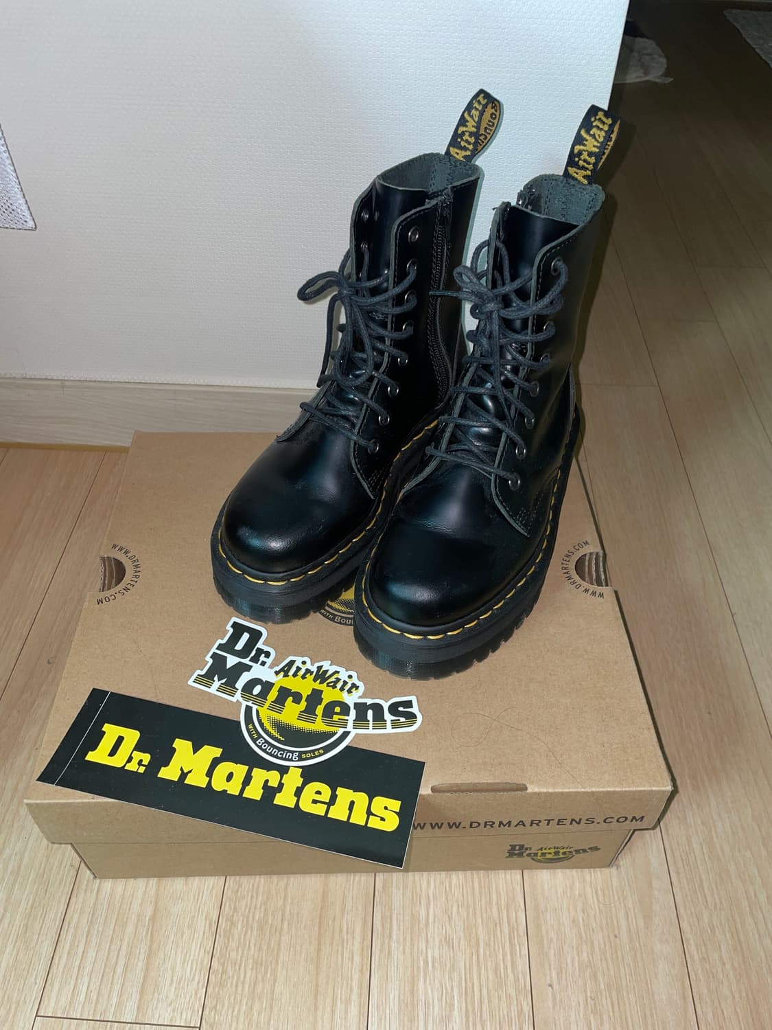 닥터마틴 제이든 8홀 uk3 (230) 상품이미지1