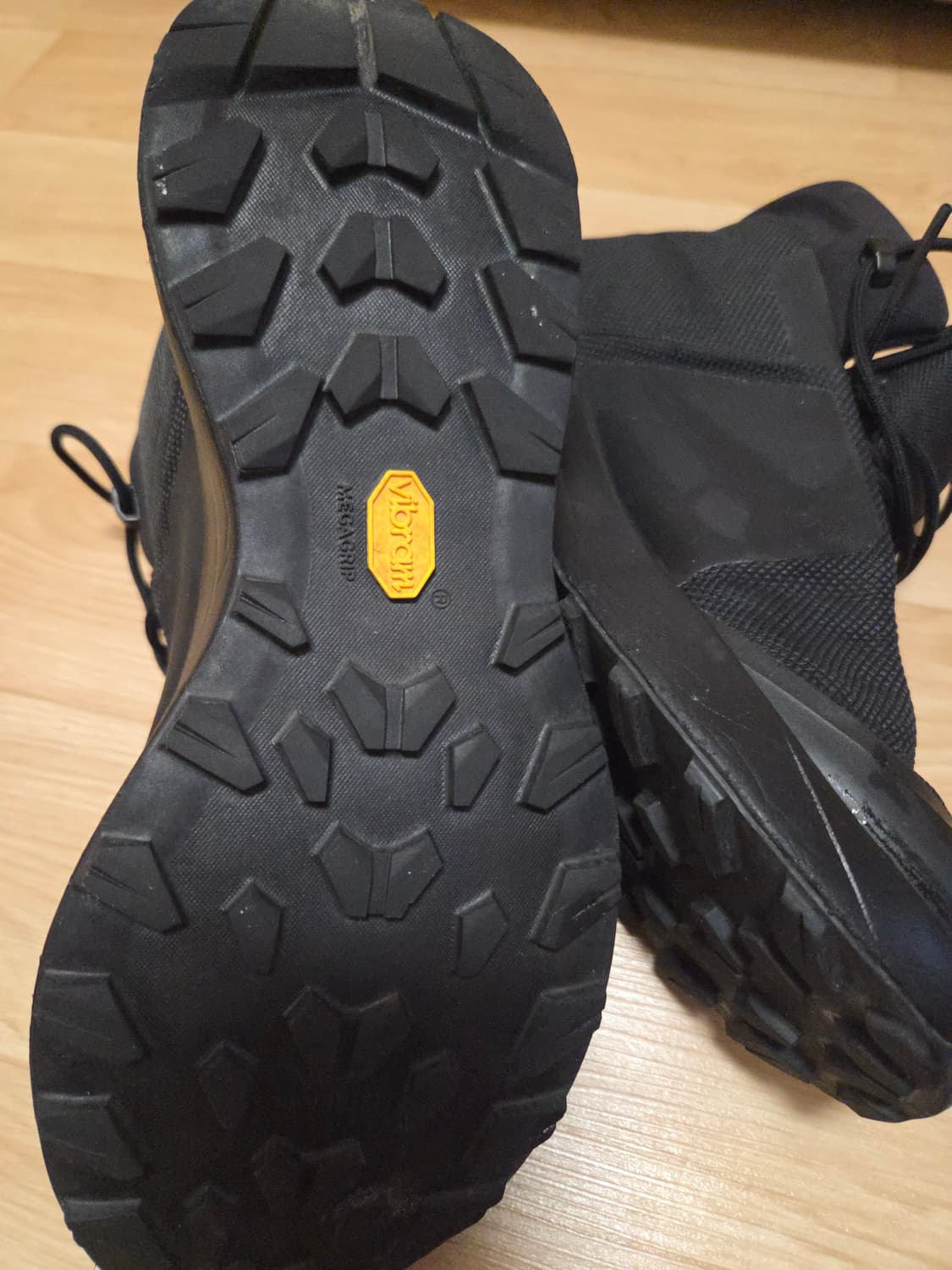 아크테릭스 코펙 gtx 미드 7.5블랙 (255~260) 상품이미지2