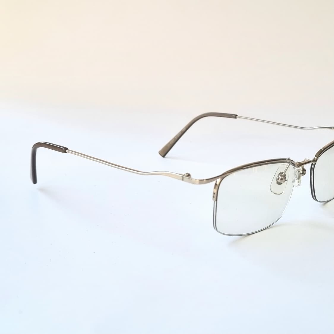 데드스탁 긱시크 유니크한 디자인 반무테 522 상품이미지10