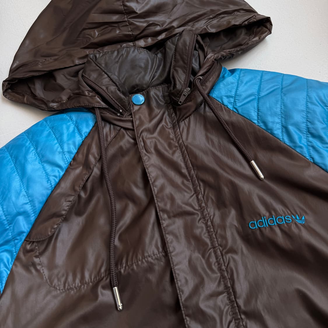 아디다스 베켄바우어 브라운 하늘 민트초코 후드 바람막이 상품이미지3