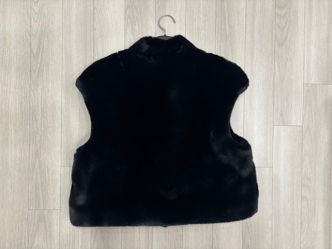 퍼 조끼 / 퍼 베스트  FAUX FUR VEST 상품이미지3