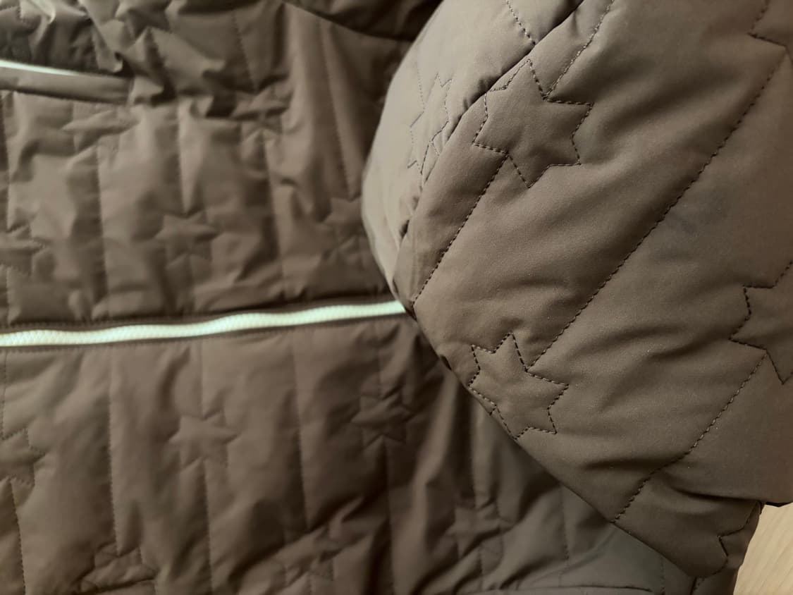 FLUFFY LIGHT PADDED JACKET BROWN 상품이미지4