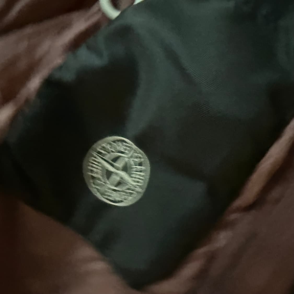 L 19fw 스톤아일랜드 크랭클랩스 패딩 로즈쿼츠 상품이미지6