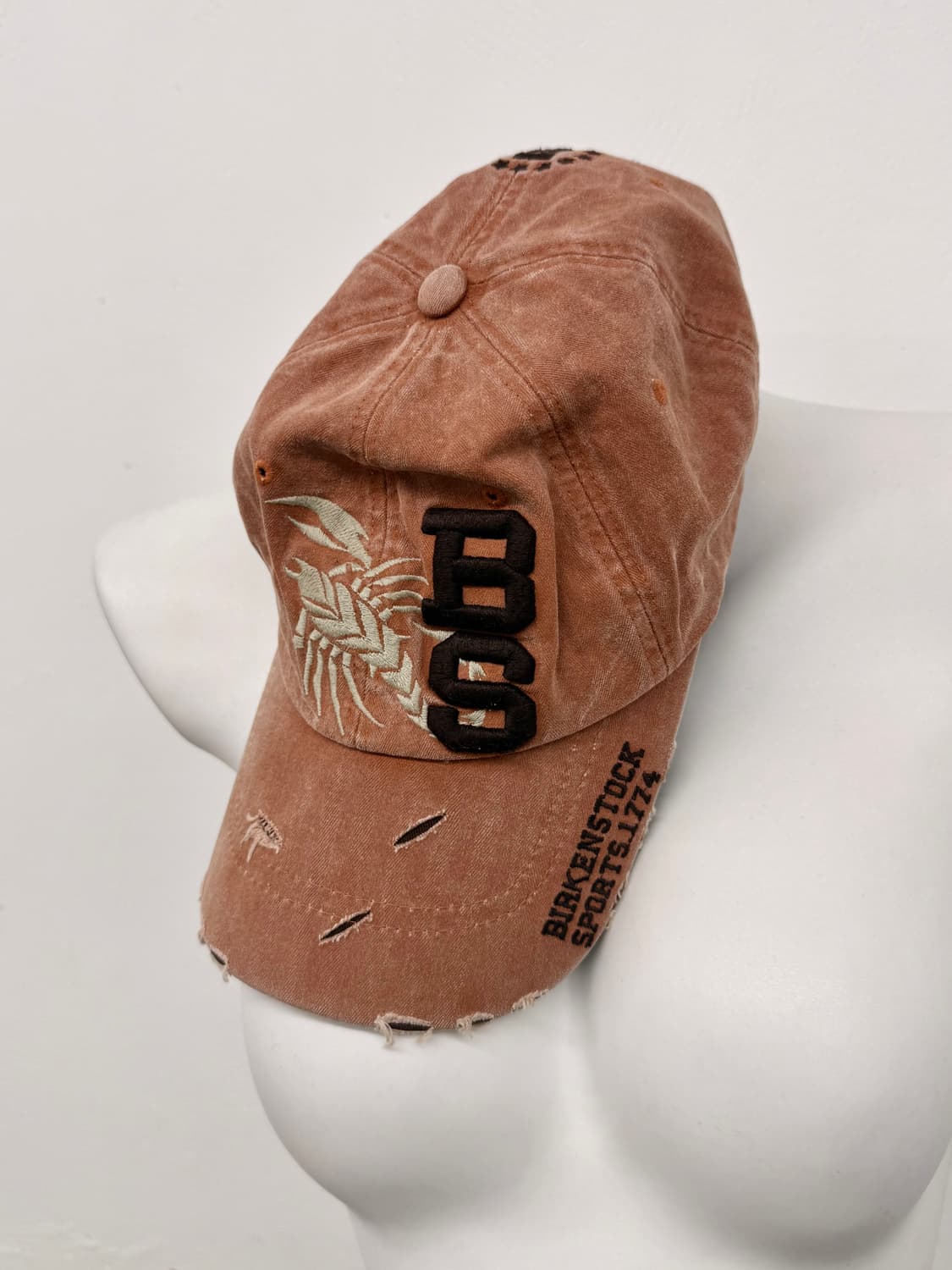 y2k 전갈 자수 데미지 캡 상품이미지1