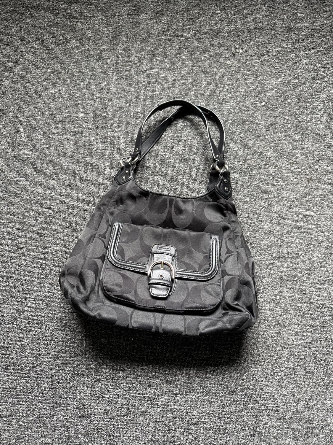 코치 시그니처 호보 백 상품이미지4