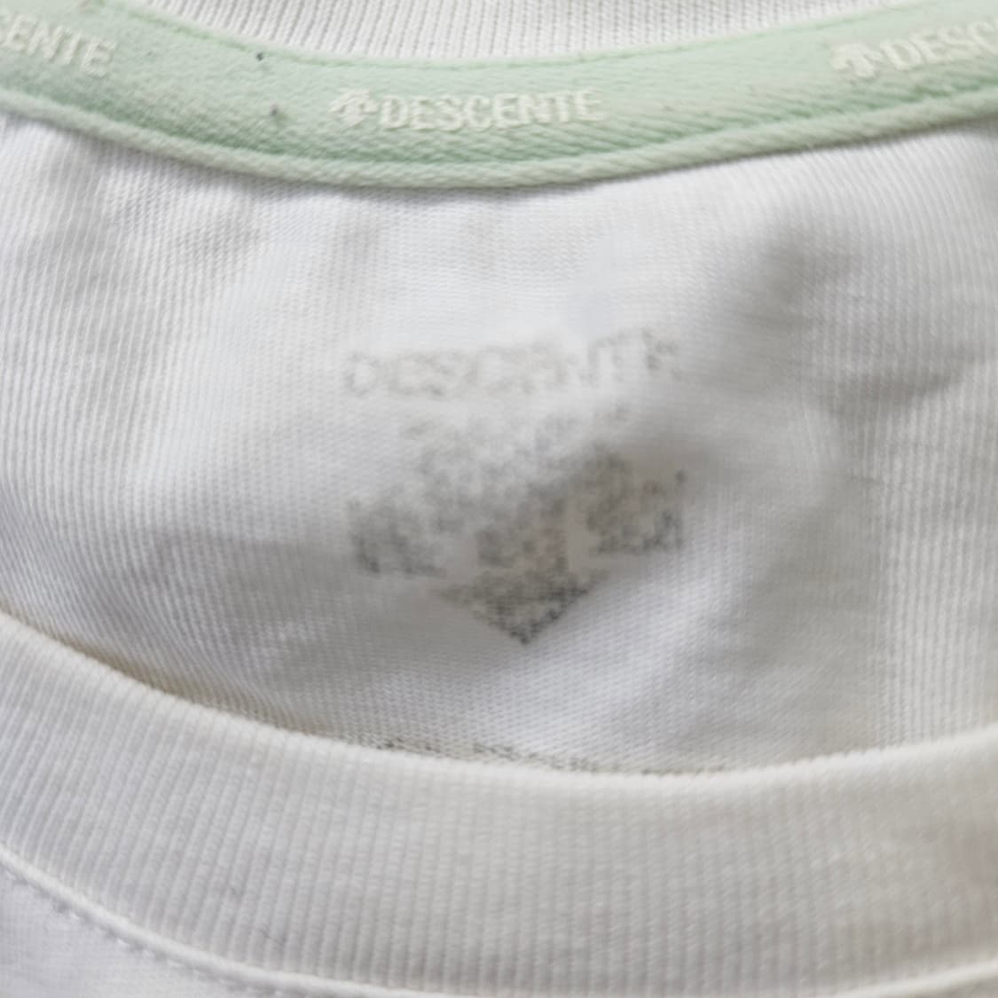 95 데상트 빅로고 반팔티 0304Y 상품이미지5