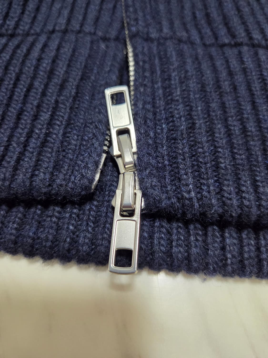 메종마르지엘라 네이비 니트 집업 상품이미지7