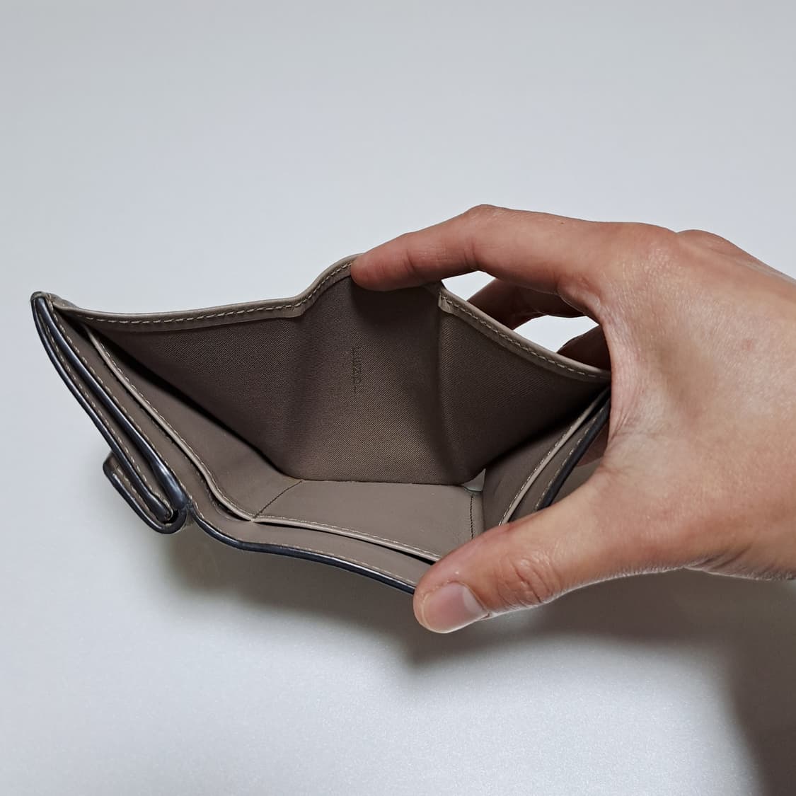 [100%/정품] 펜디 트리폴드 가죽 반지갑, 펜디지갑,펜디반지갑 상품이미지6