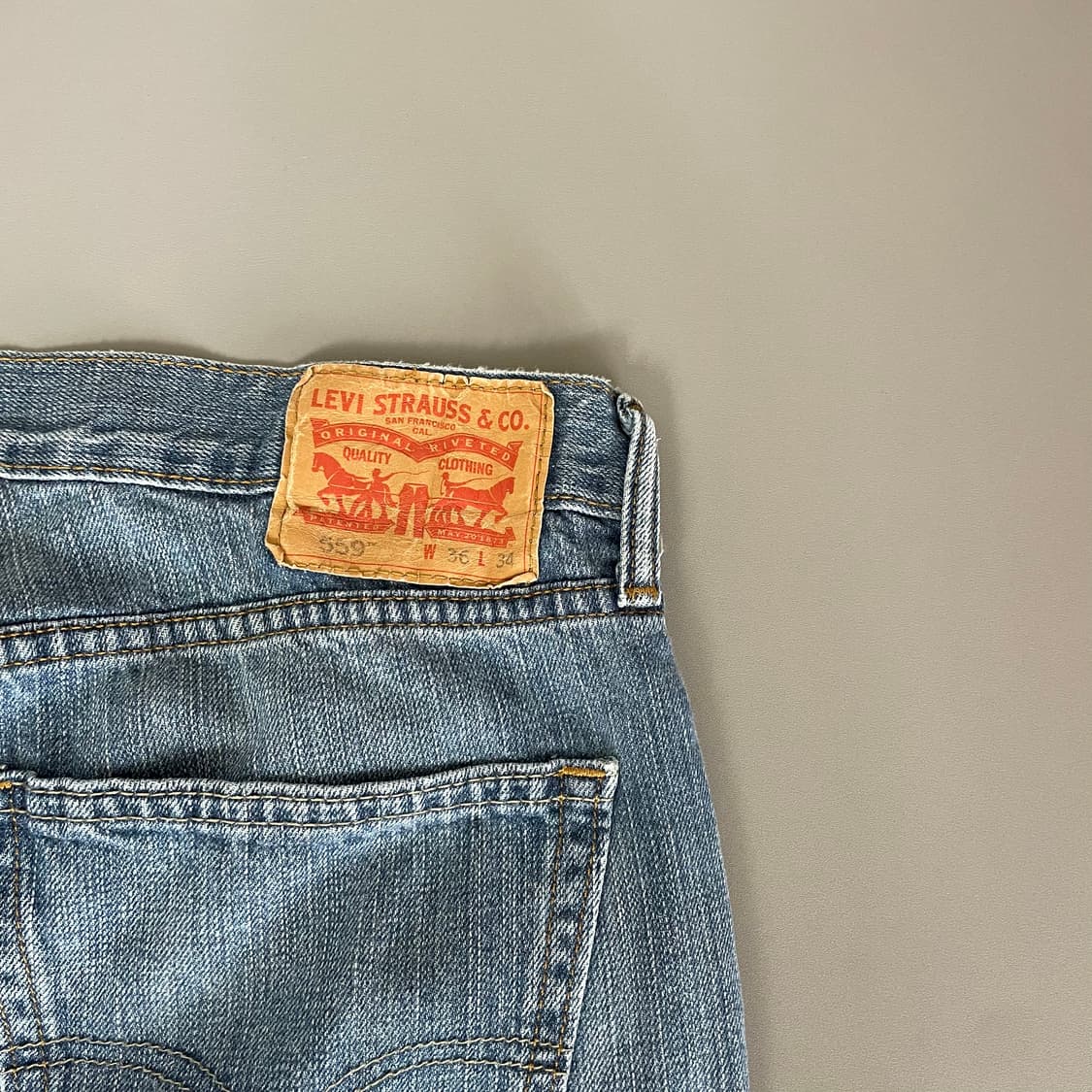 (36) 리바이스559 36x34 릴렉스 스트레이트핏 워싱 데님팬츠 상품이미지8