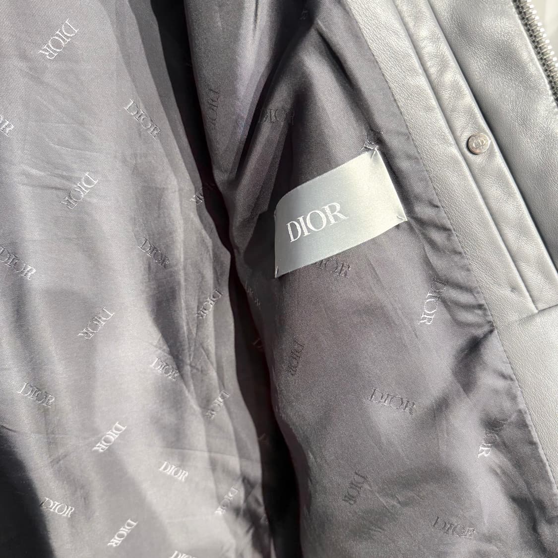 (54) 디올 까나쥬 시어링 무스탕 봄버 자켓  상품이미지8