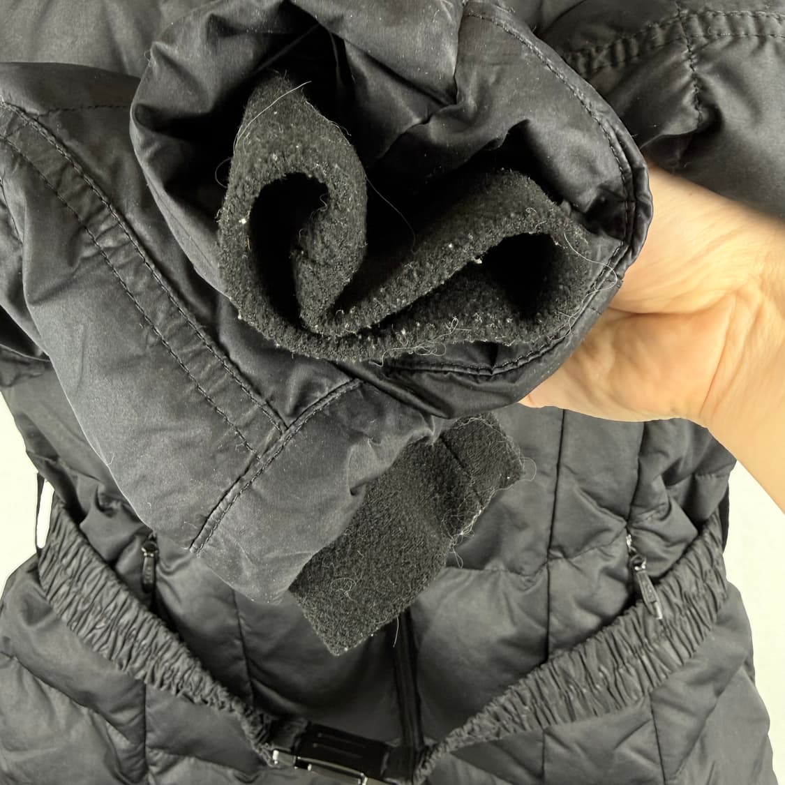 (85) 노스페이스 우먼스 550필 구스다운 숏 패딩 매트블랙 상품이미지8