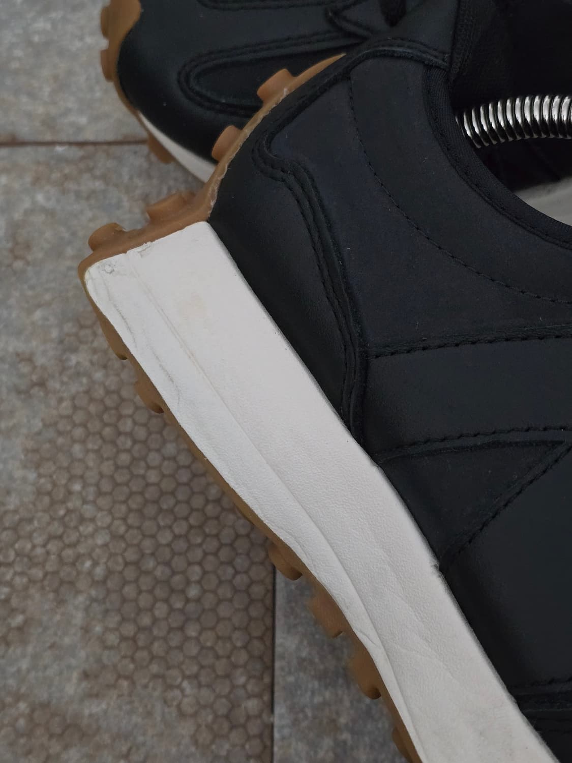 (250)뉴발란스 327 블랙 팬텀  상품이미지7