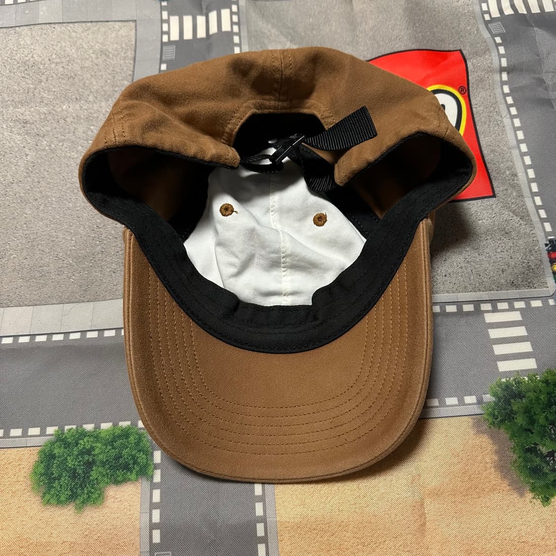 슈프림 라이트웨이트 몰스킨 6-패널 브라운 - 24SS 상품이미지4