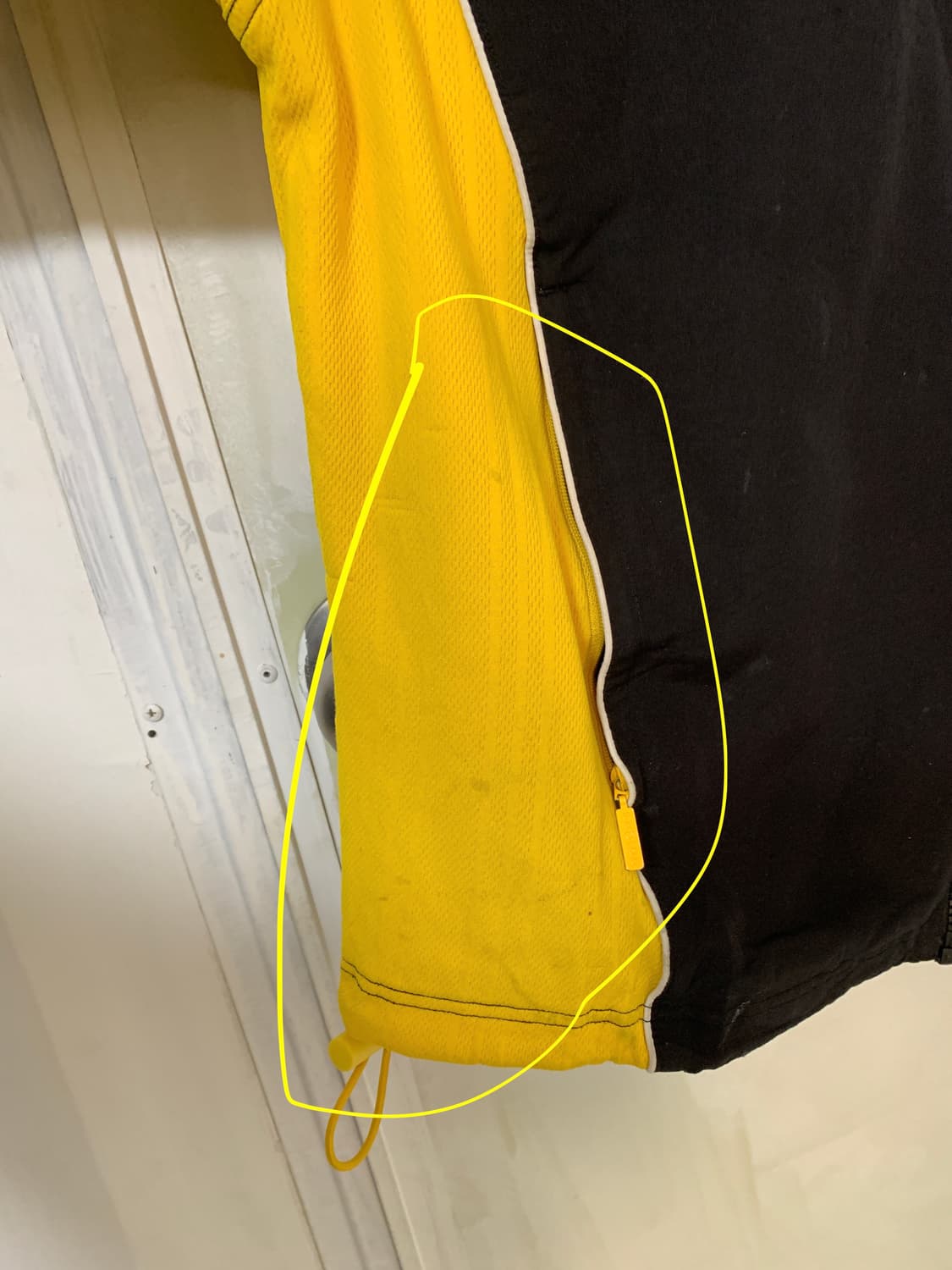 아디다스 90년대 빈티지 블랙 옐로우 바람막이 자켓 상품이미지9