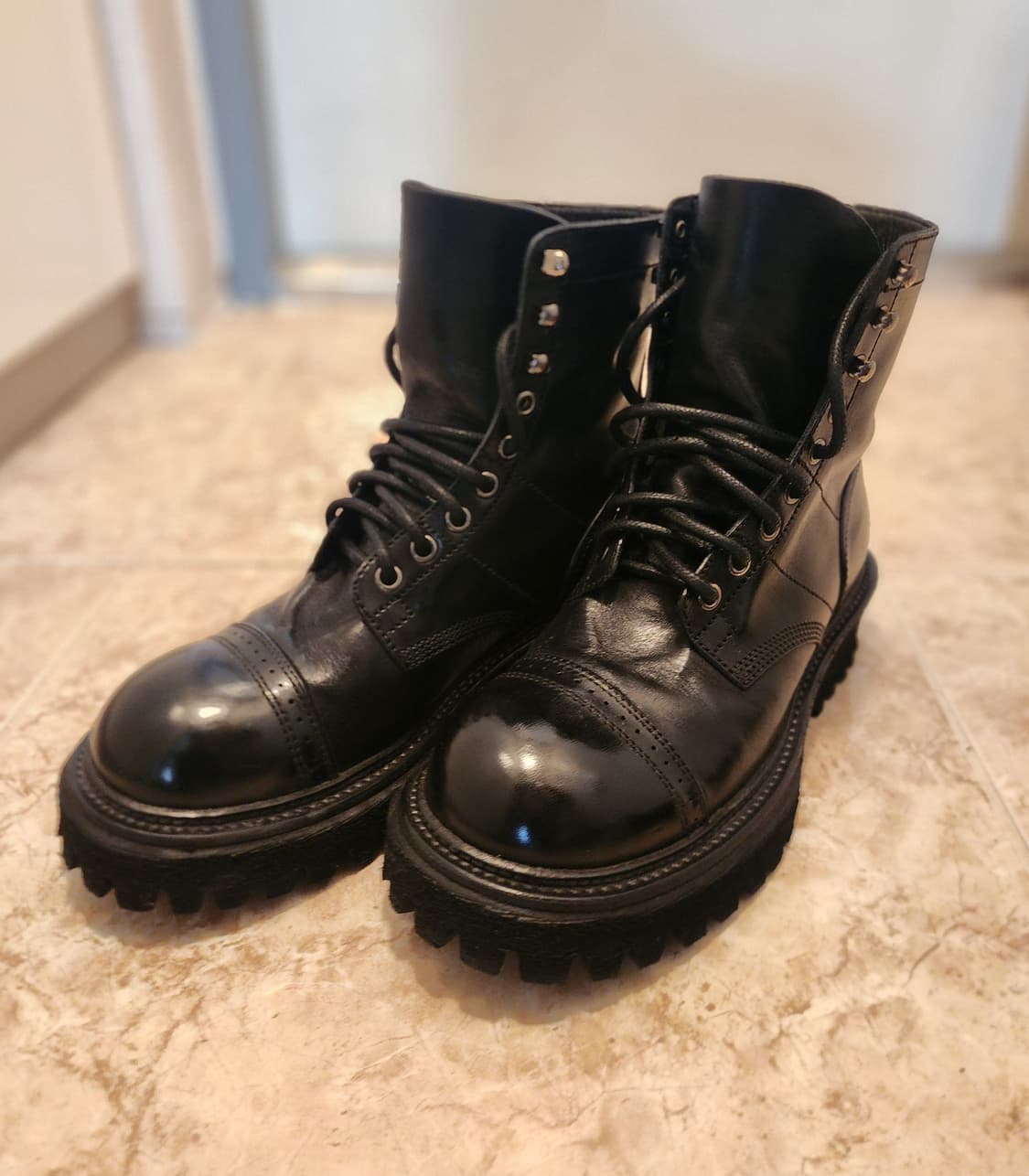 야세 6.5cm 에어 코만도솔 홀스하이드 부츠 블랙 상품이미지2