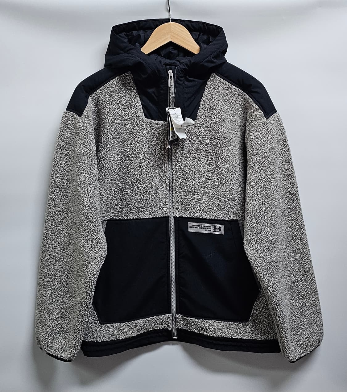 언더아머 미션 인슐레이트 플리스자켓 M 새상품 상품이미지1