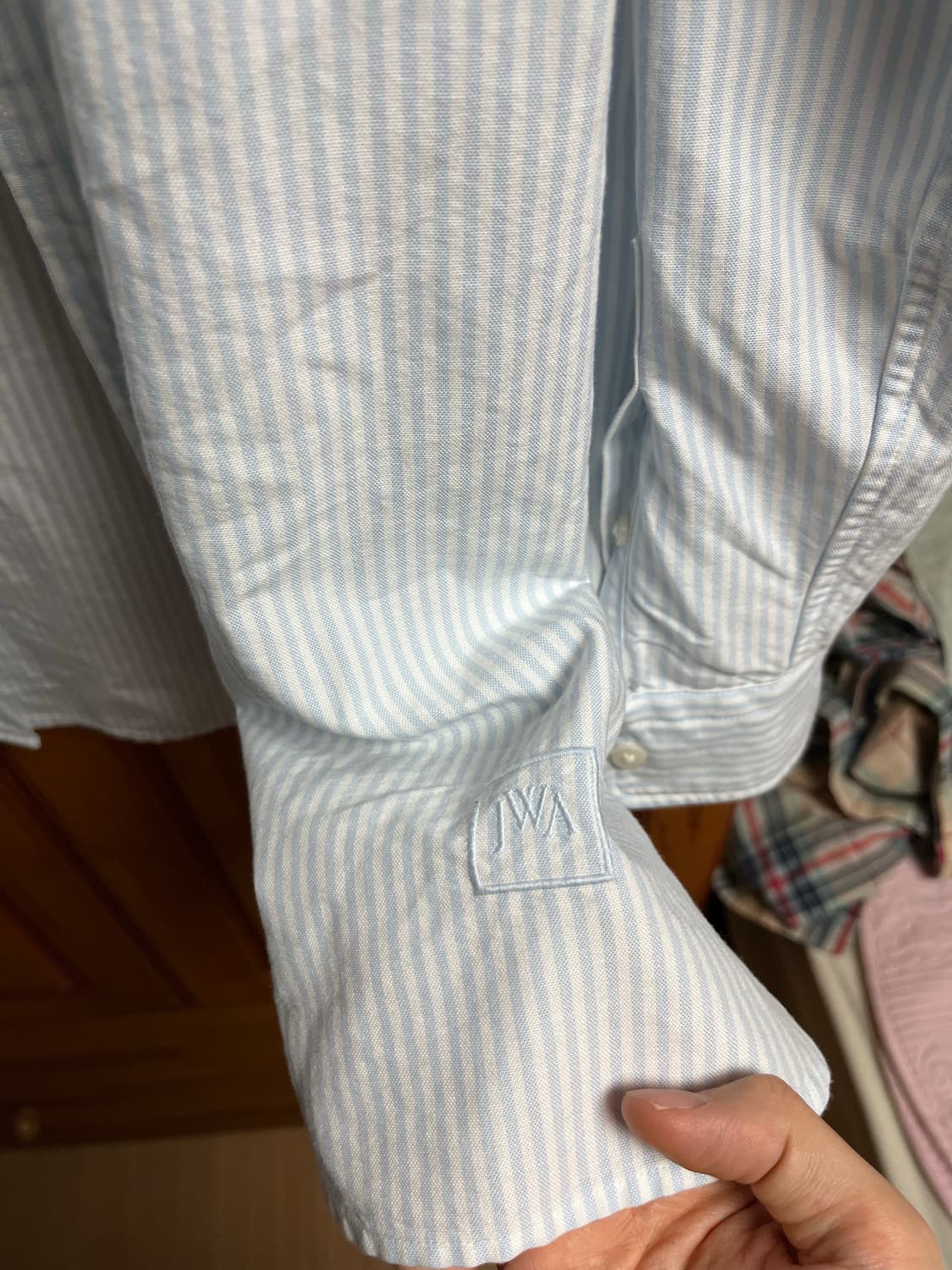 유니클로 jw앤더슨 스트라이프 셔츠 상품이미지3