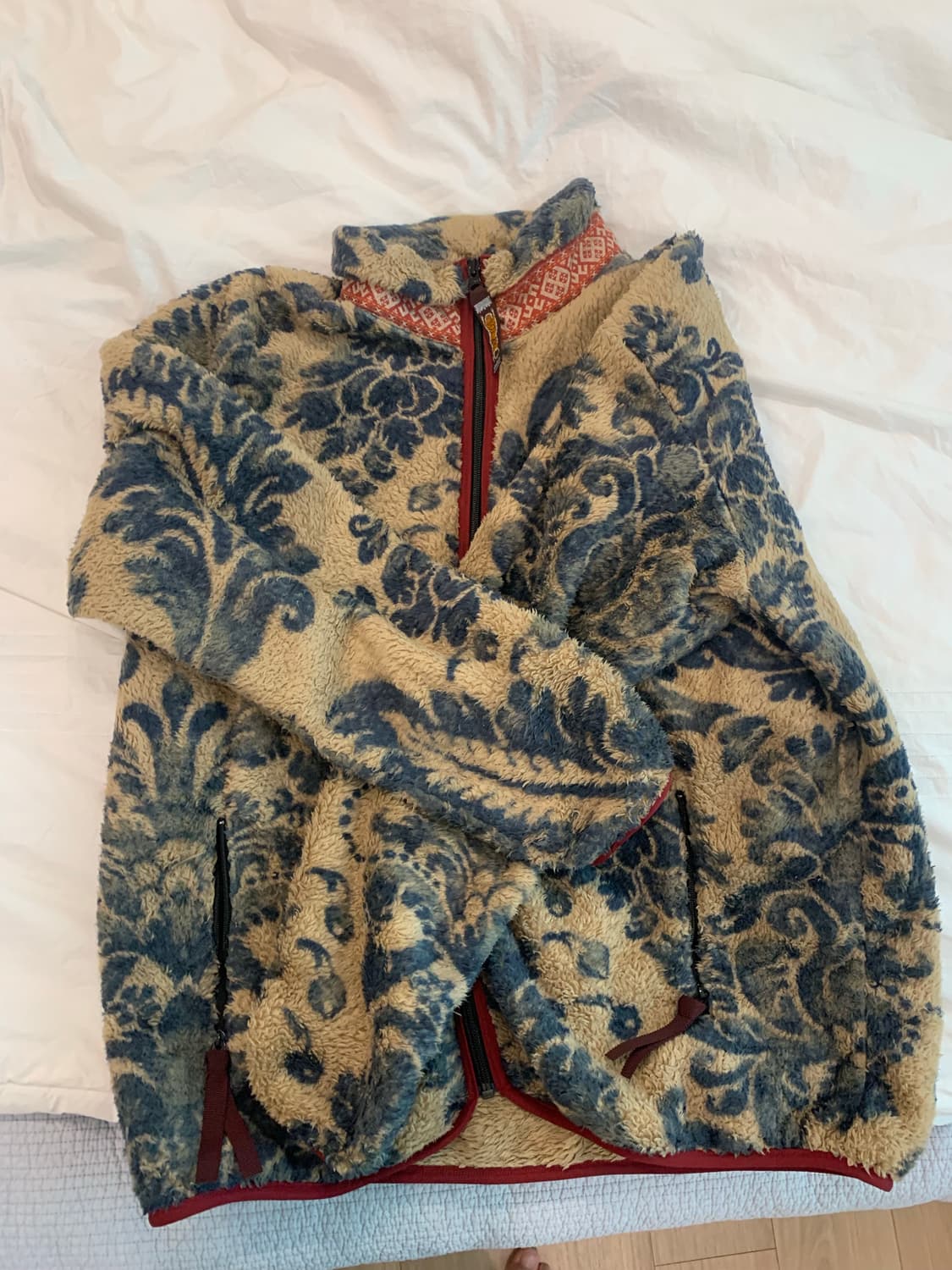 캐피탈 다마스크 후리스 상품이미지1