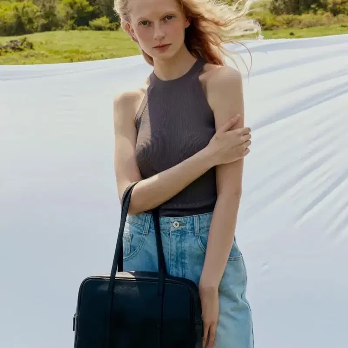 ORE 오어 홀터넥 슬리브리스 화이트 상품이미지2