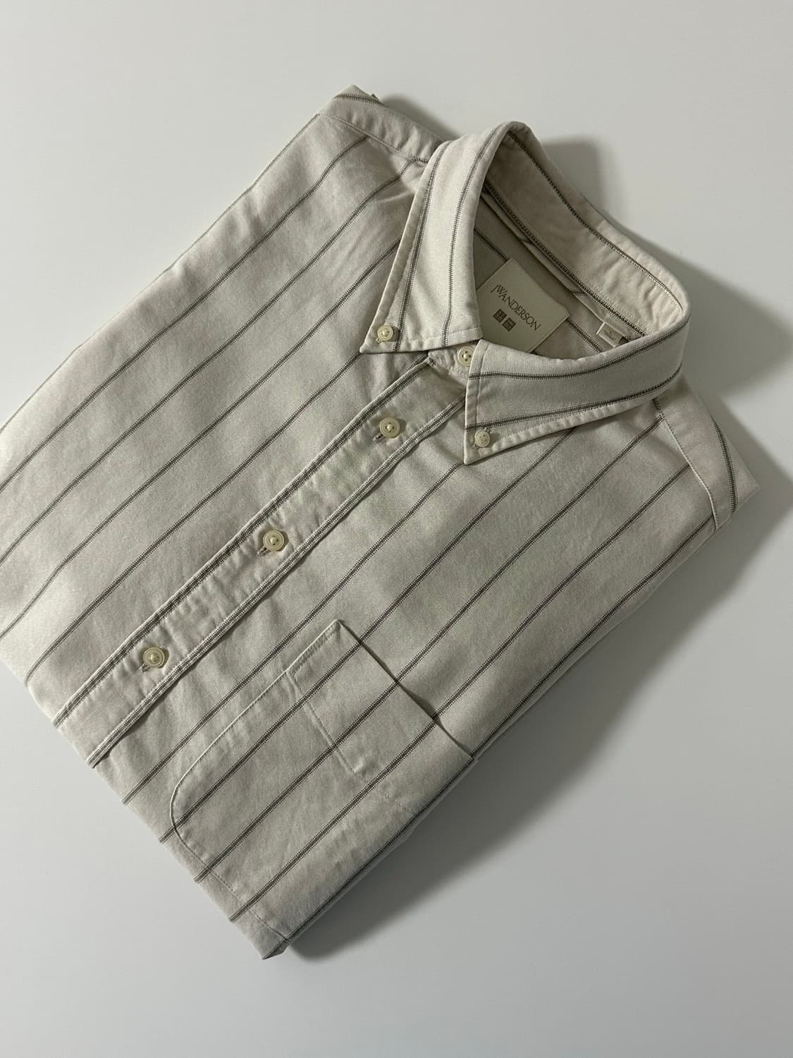 유니클로 jw앤더슨 옥스포드 스트라이프 셔츠 상품이미지5