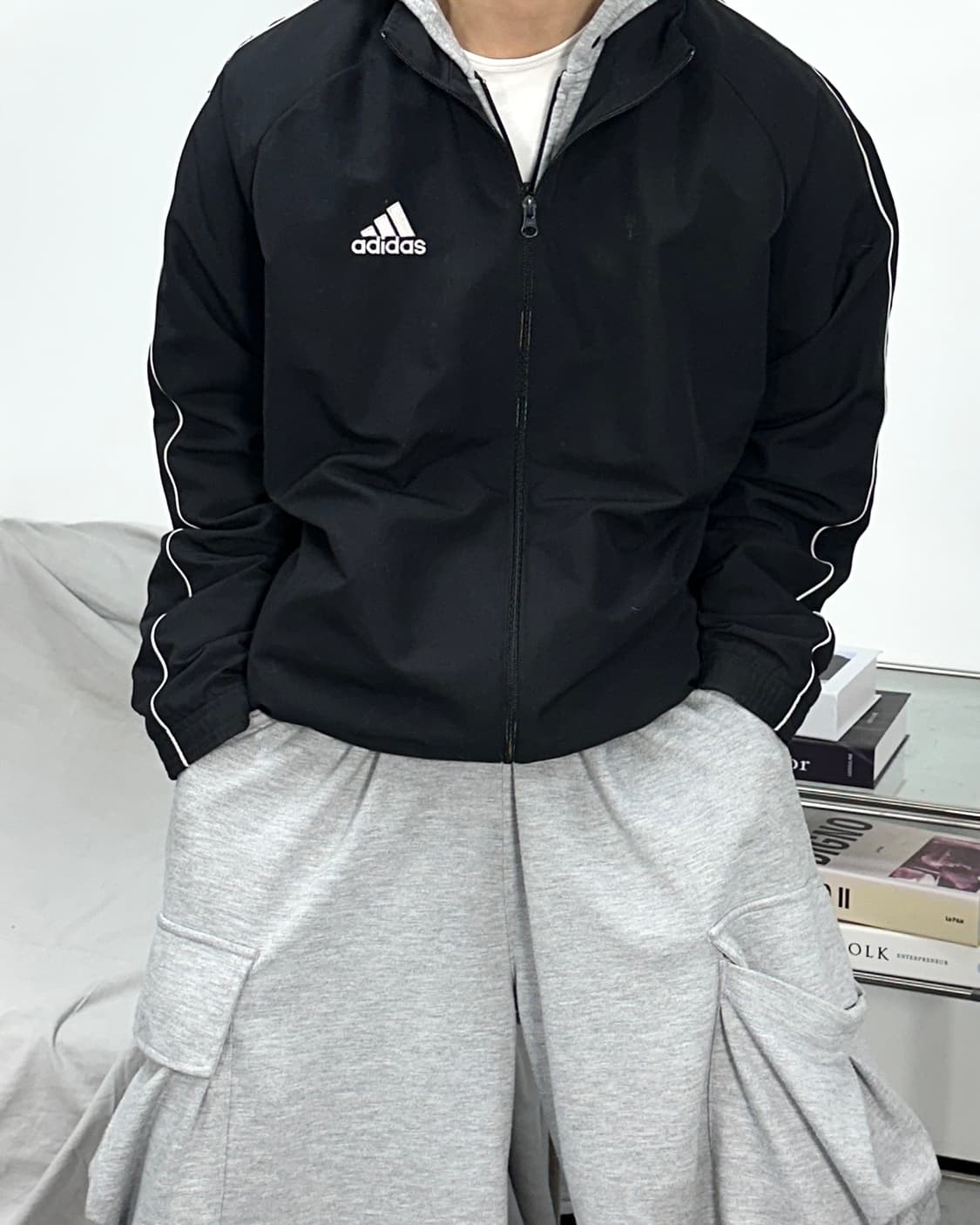 아디다스 블랙 화이트 파이핑 바람막이 L 상품이미지1