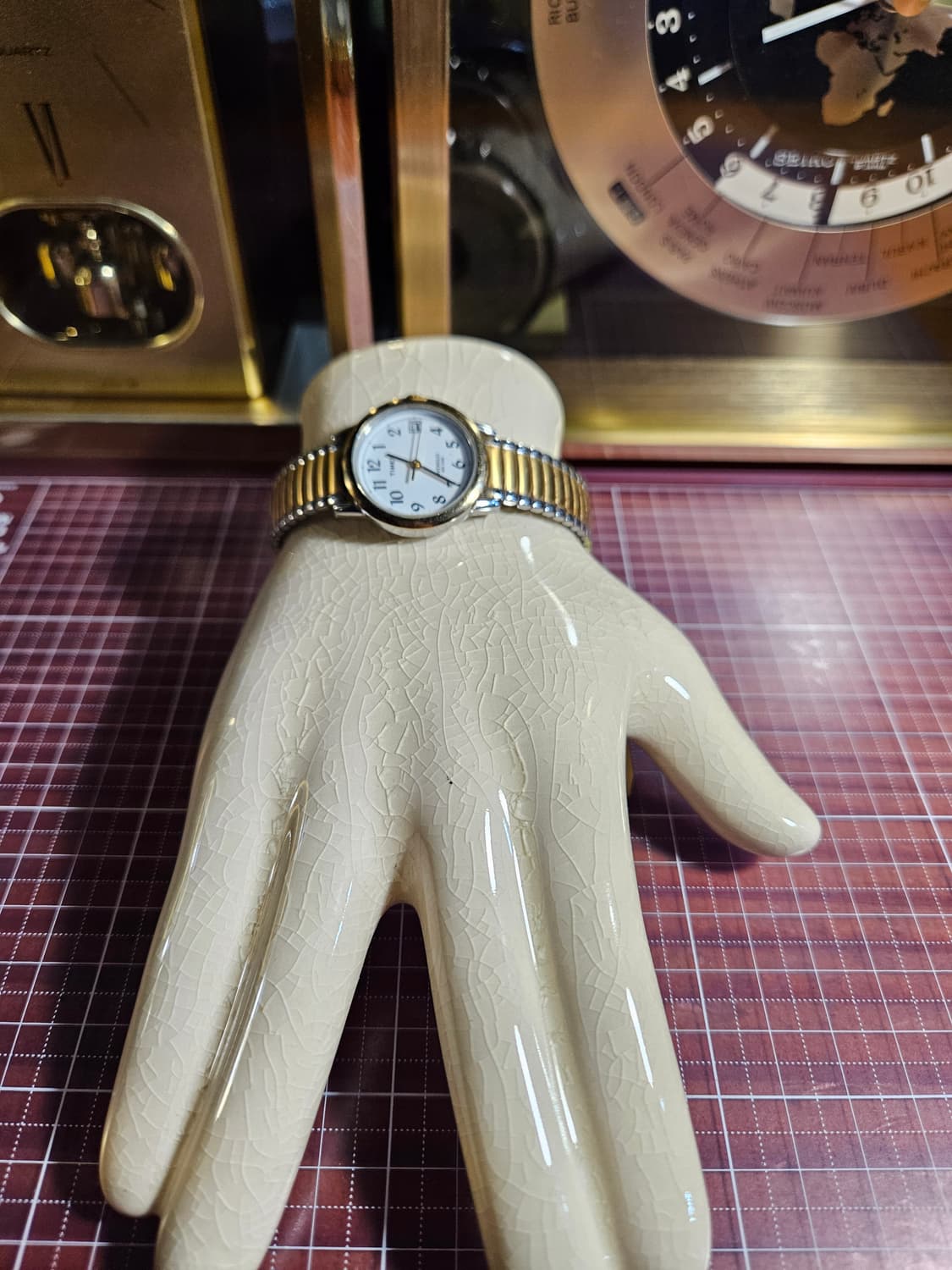 타이맥스 여성용 인디글로 스프링벤드형 빈티지 쿼츠 시계 상품이미지2