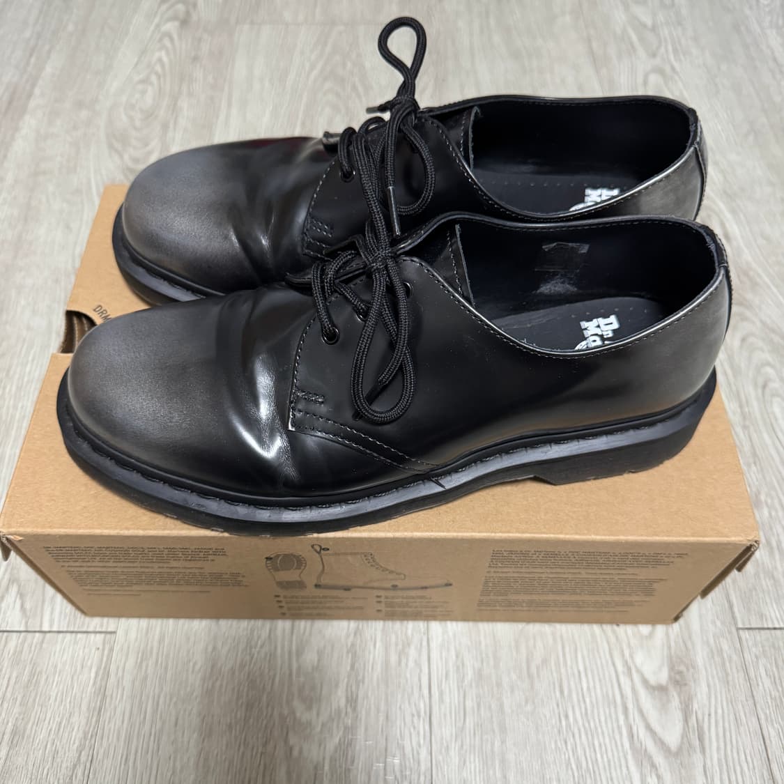 [280,UK9] 닥터마틴 실버 아르카디아 상품이미지2