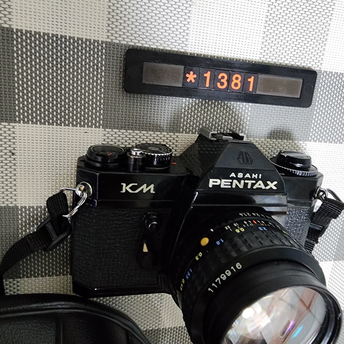 펜탁스 KM 필름카메라 1.4렌즈 블랙바디 케이스포함 상품이미지2