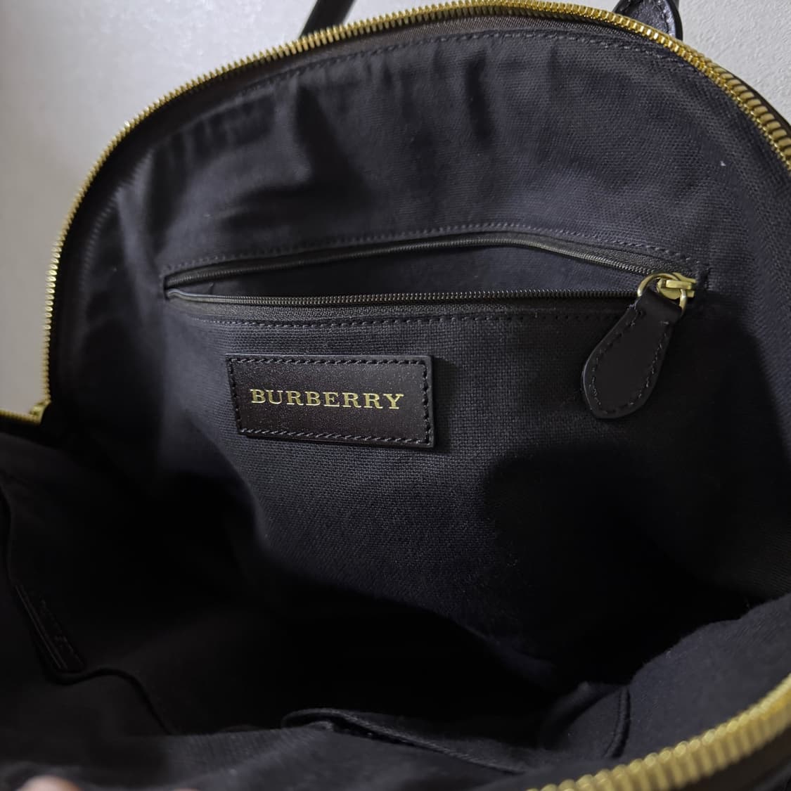 버버리 헤이마켓 노바체크 토트백 3856900  상품이미지10